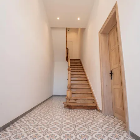 Apartment Historical And Spacious By Interhome *