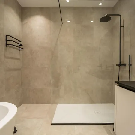 Historical And Spacious La Tourelle Ii By Interhome Apartamento Blankenberge