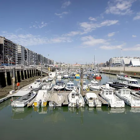 Apartamento Historical And Spacious La Tourelle Ii By Interhome *